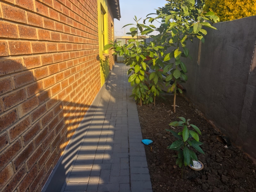 3 Bedroom Property for Sale in Waterval East North West